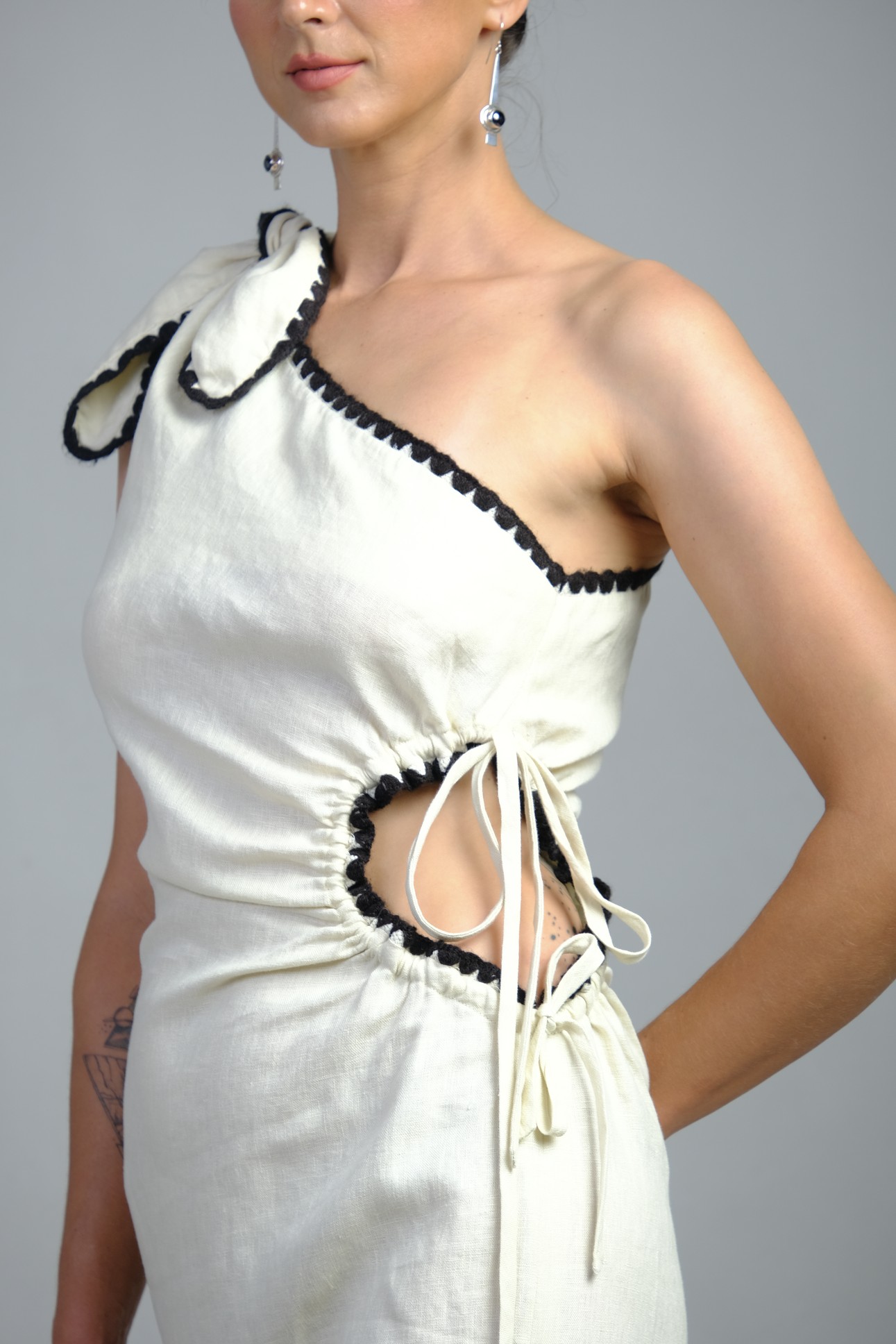 strapless open back dress Beige Siena Linen One Shoulder Dress – FORMAL SOCIETY